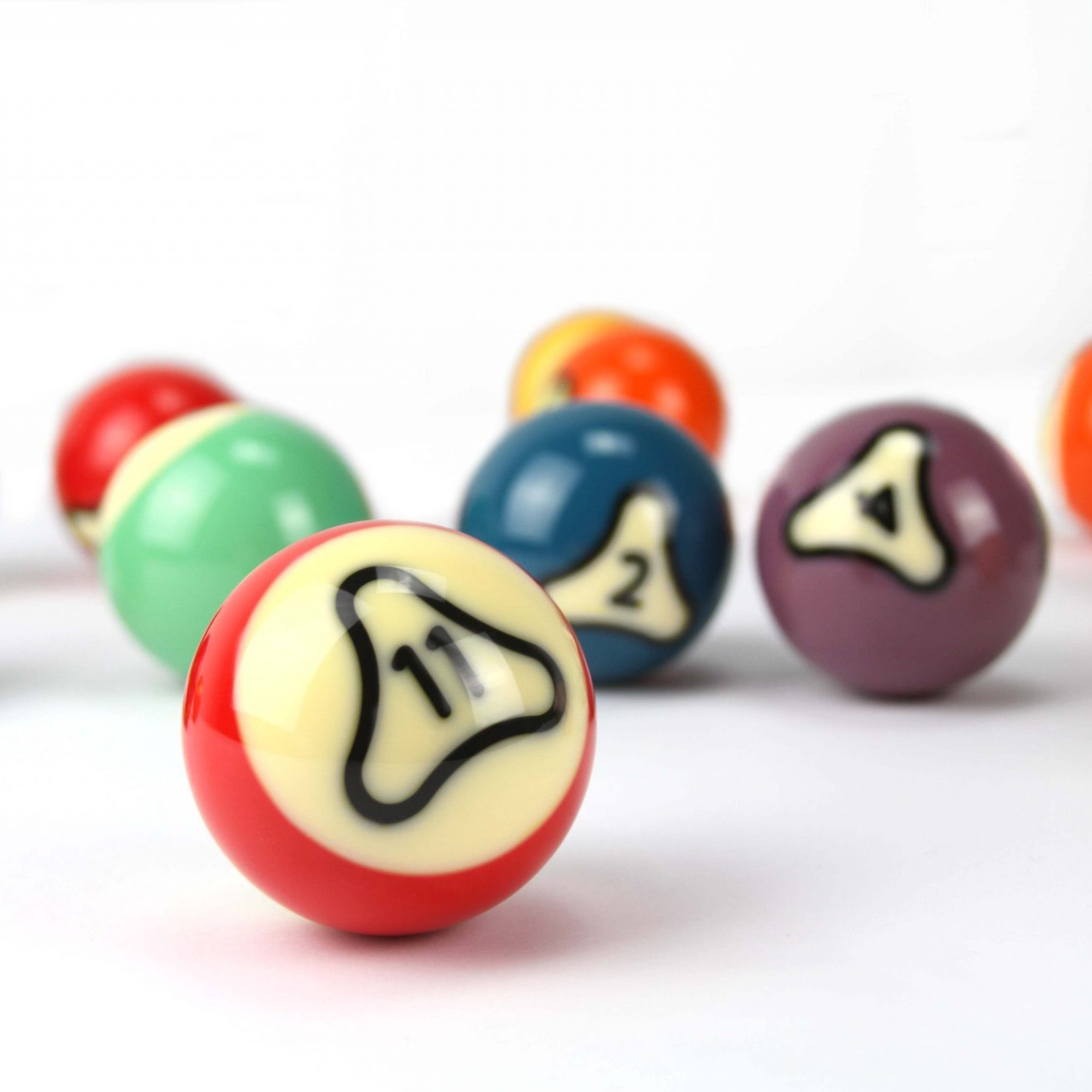 Dyna|spheres® - Next Gen Phenolic Resin Billiard Balls